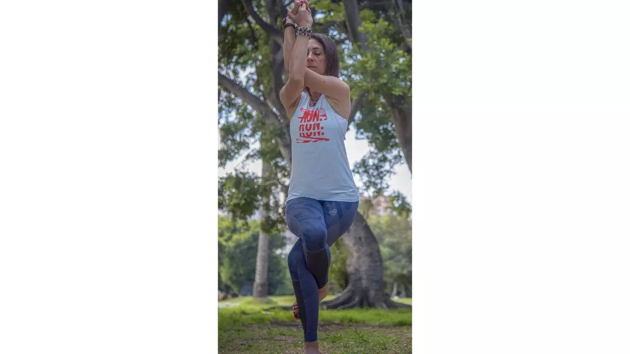 Eagle Pose (Garudasana)