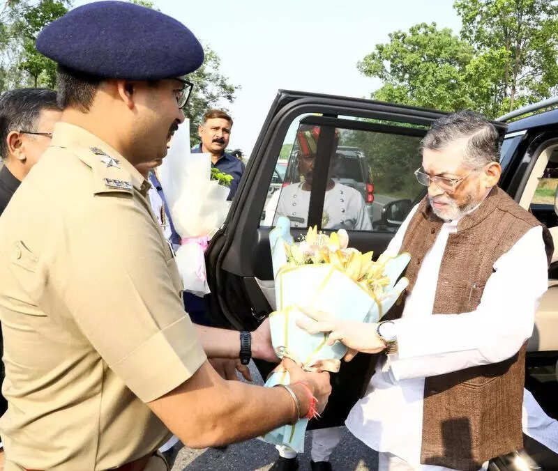 Declare public spaces no-plastic zones: Guv