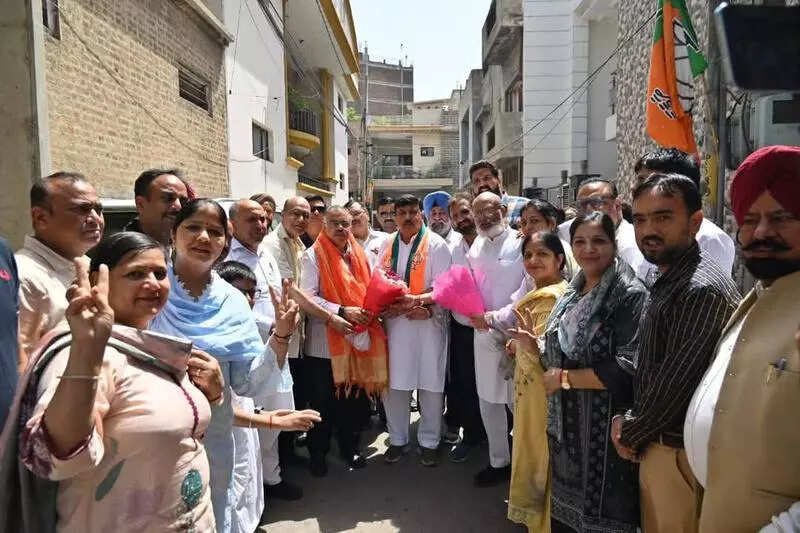 BJP’s Jiwan Gupta pitches PM Modi’s policies