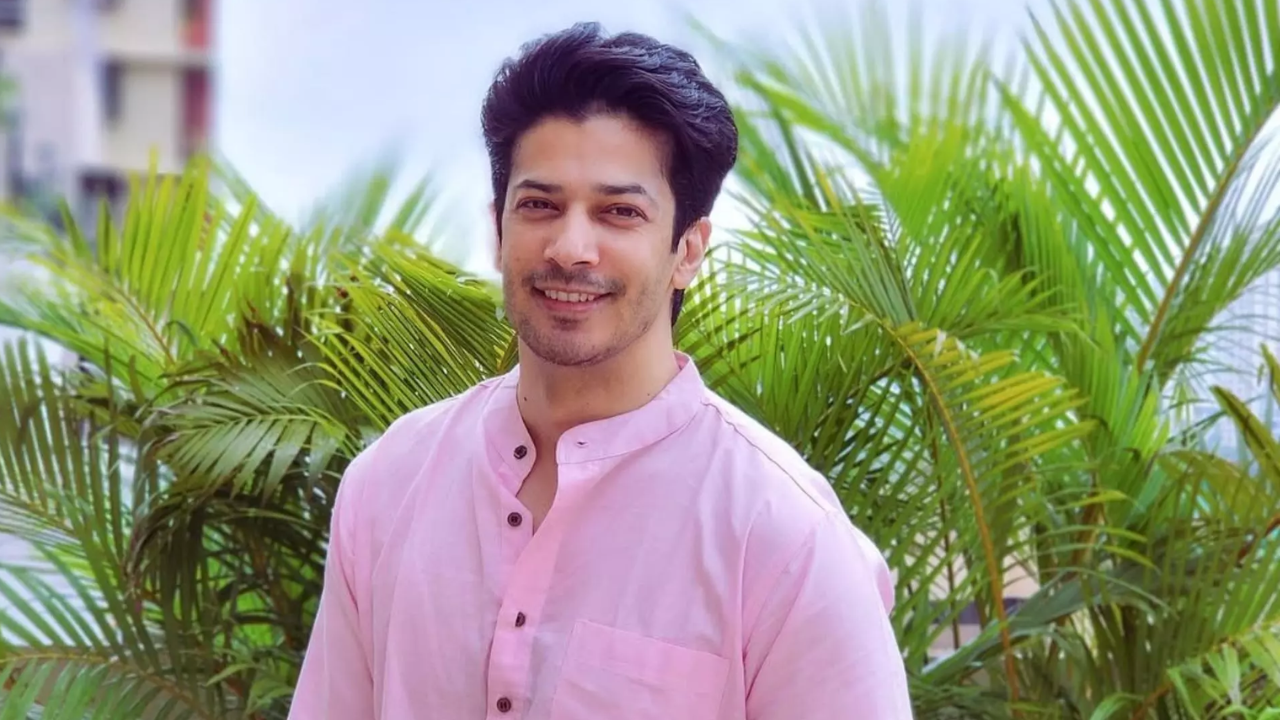 Who is Muzammil Ibrahim? The actor who dated Deepika