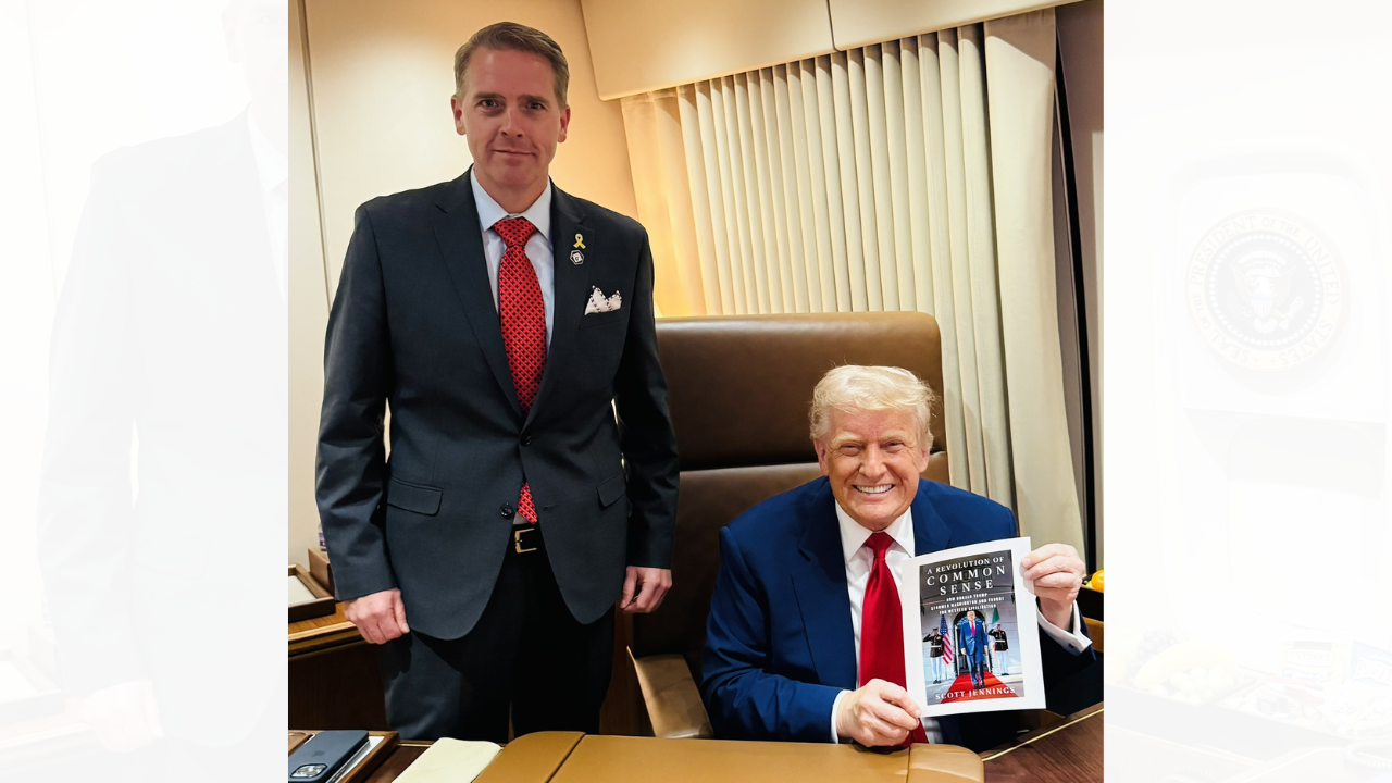 Trump vs Musk: CNN commentator uses trash bin to symbolise GOP chaos over feud, says 'heads are in garbage'