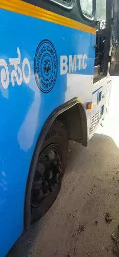 Bus driver loses control of steering wheel, hits Metro pillar