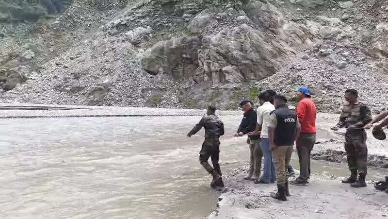 To battle floods, Bengal govt to start Teesta dredging soon