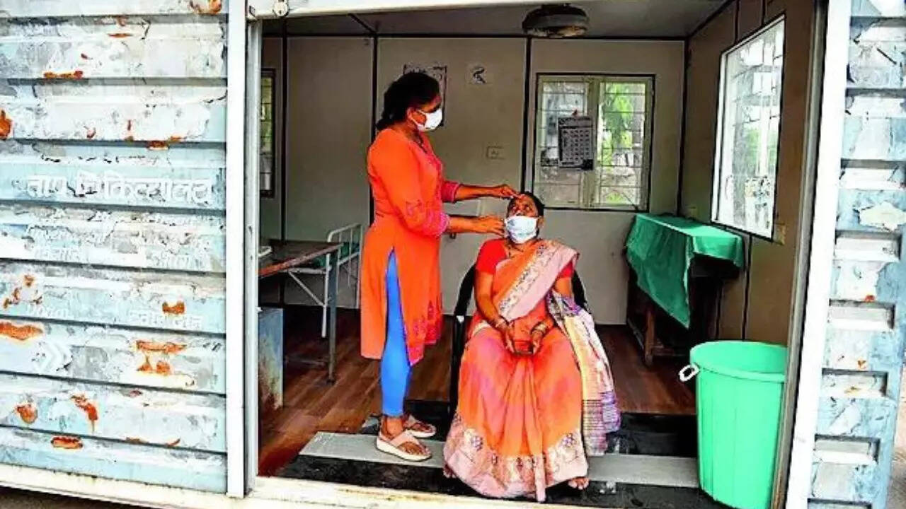 Covid-19 in India: Active coronavirus cases cross 6,000; six deaths in last 24 hours