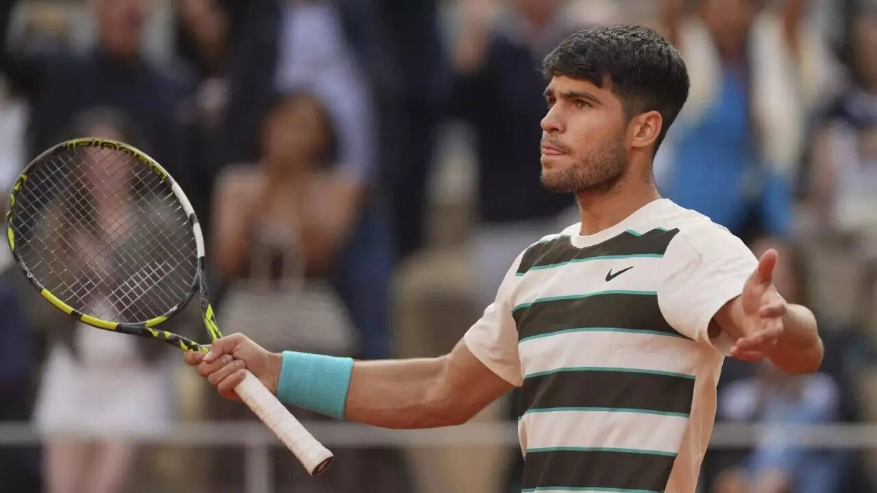 French Open Final 2025 Live: Alcaraz makes stunning comeback after Sinner breaks early