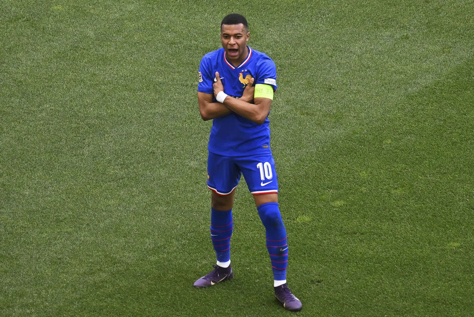 Kylian Mbappé scores 50th goal; France defeat Germany 2-0
