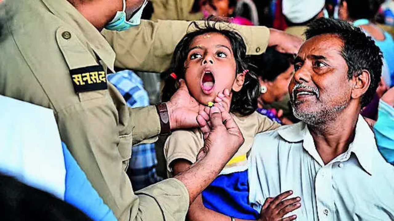 Thousands flock to Nampally for 170-yr-old fish prasadam tradition