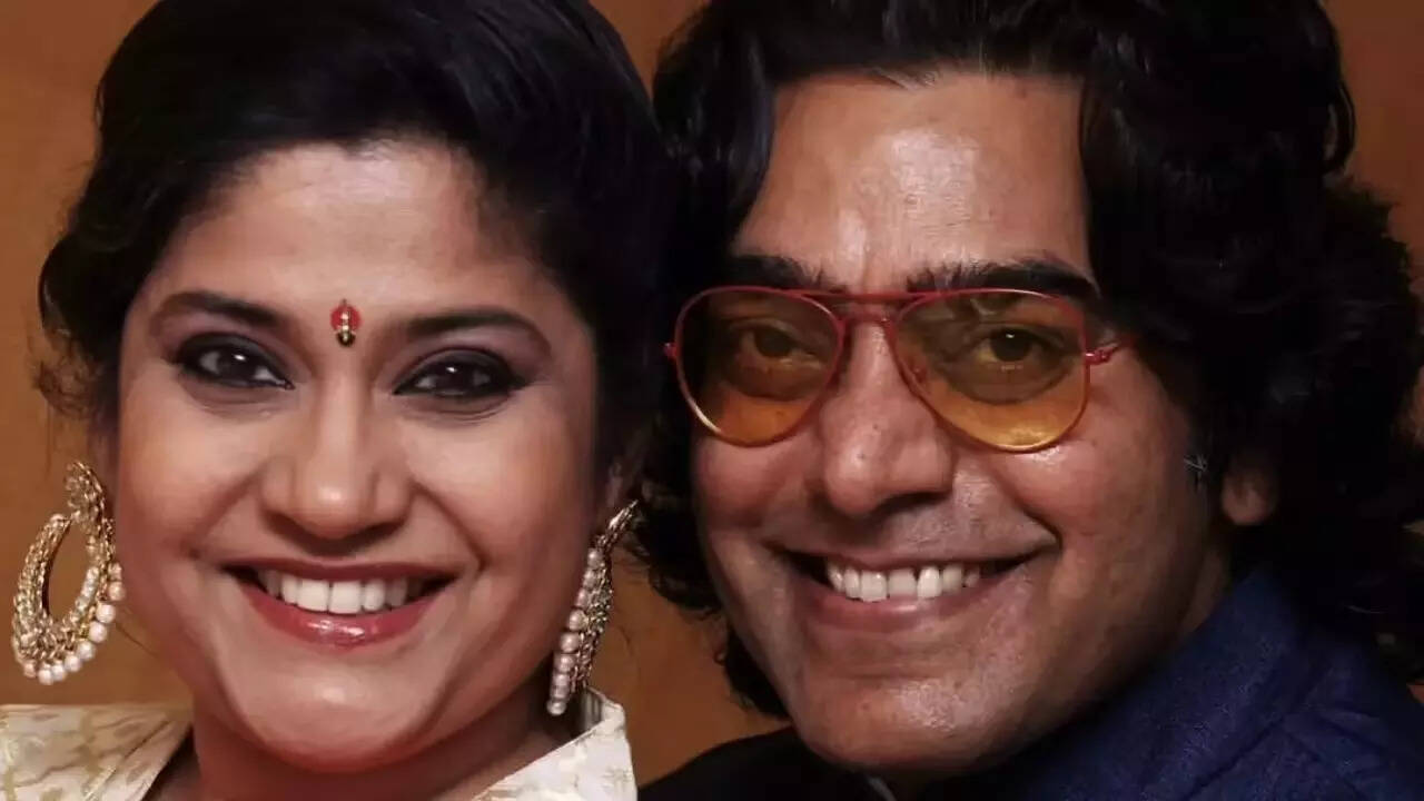 Ashutosh married Renuka Shahane as his Guru told him