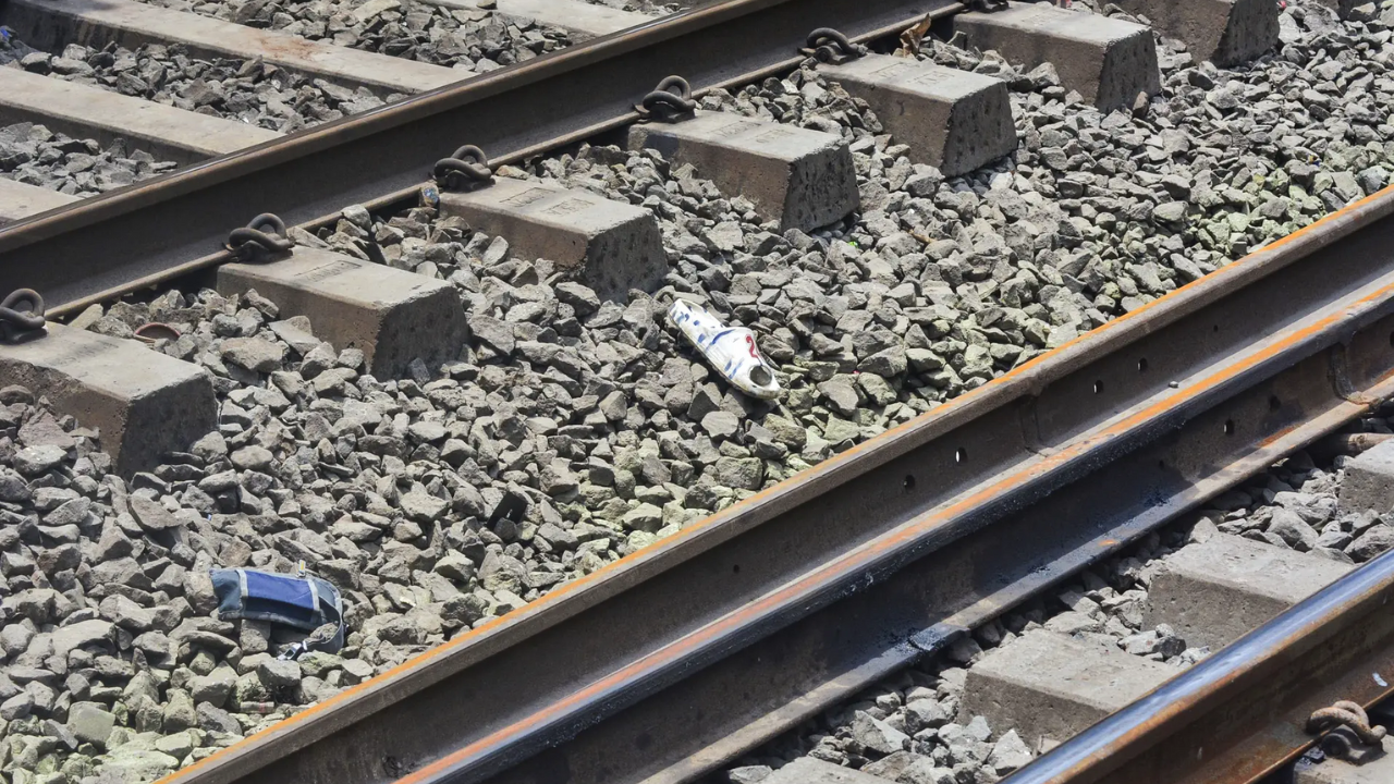 Mumbai train tragedy: Railways to redesign coaches; what are the new features?