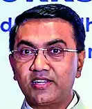 Goa CM Pramod Sawant says will visit GMC today, doctors say bring health minister Vishwajit Rane too