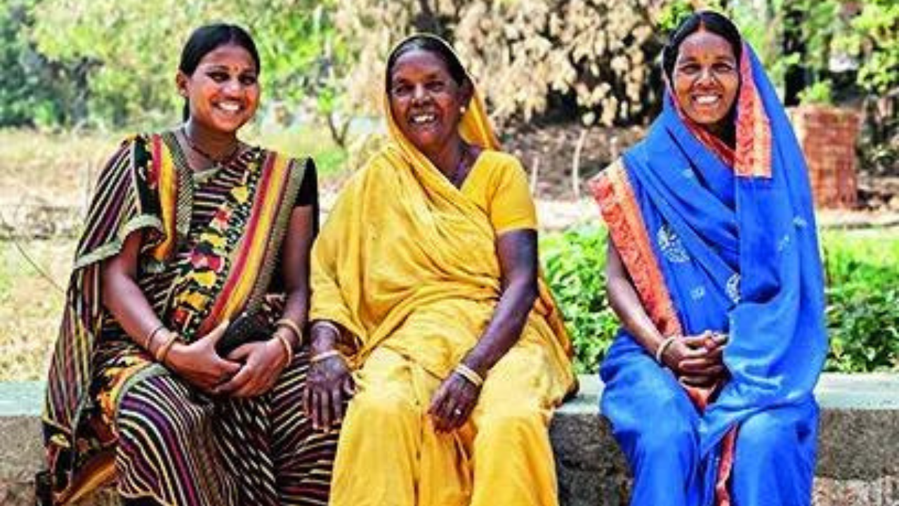 India's fertility rate: 3 generations reflect evolving family reality