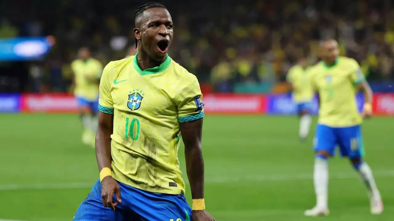 Brazil qualify for next year's FIFA World Cup; Ancelotti picks first win