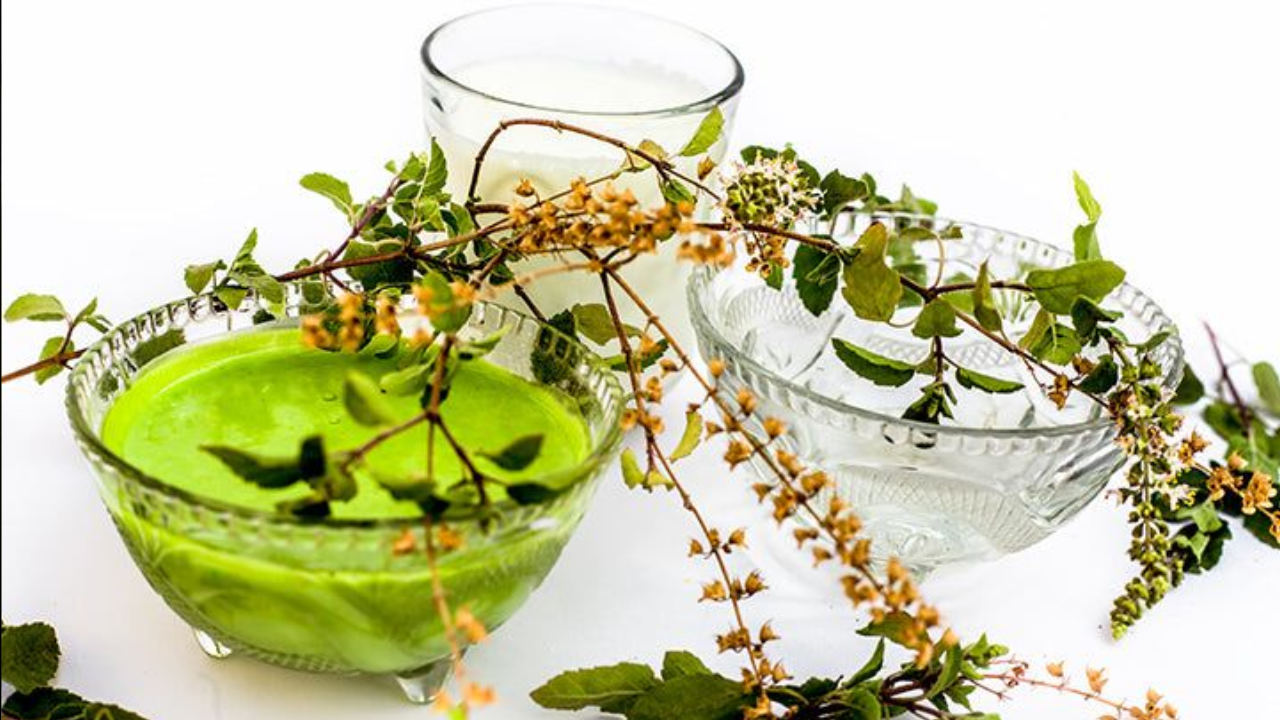 How to use Tulsi for skincare?