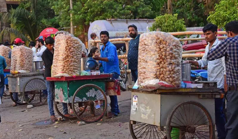 Productivity, earnings drop during summer months in city: Study