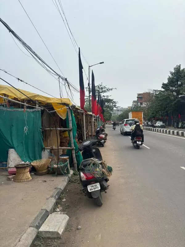 Spurtank Road in Chetpet back in encroachers’ hands