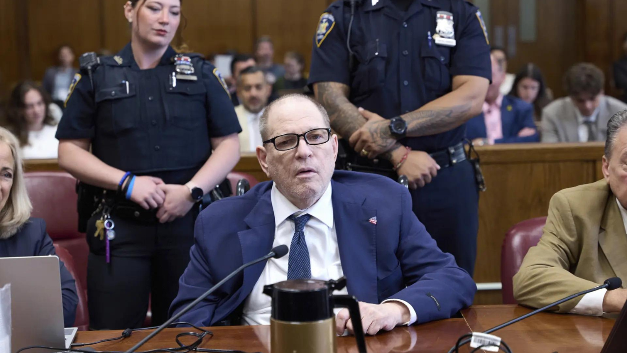 Harvey Weinstein rape charge: New York judge declares mistrial after jury feud