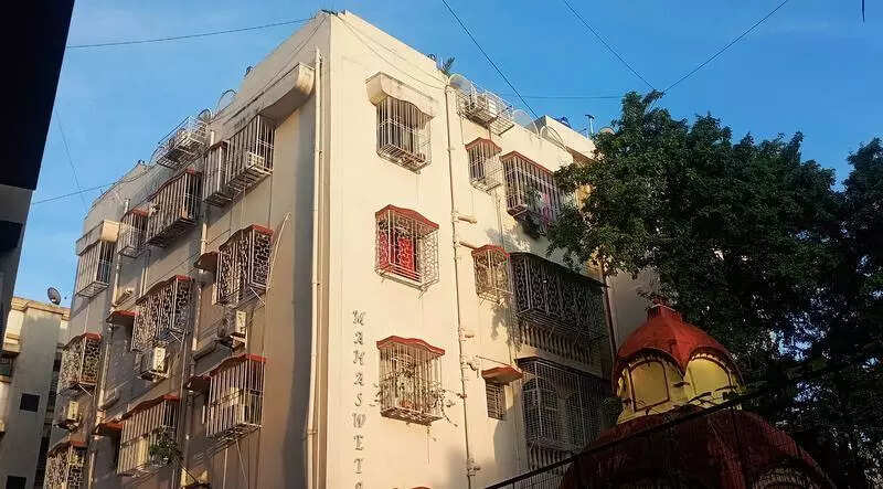 Guj ex-CM’s kin in Kol mourn tragedy