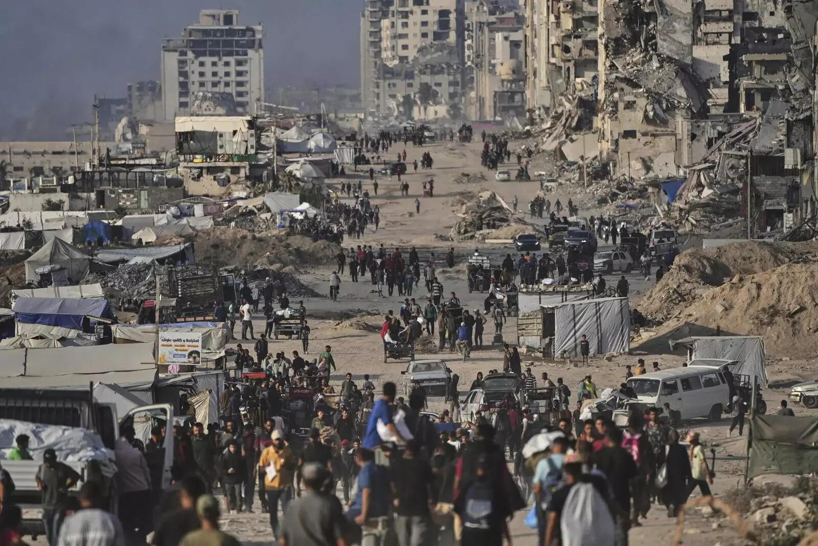 'Israeli fire kills 23 people in Gaza, many at aid site'