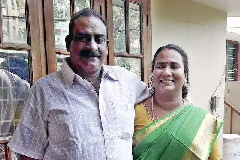 Couple found dead at house, kin alleges threat from bank