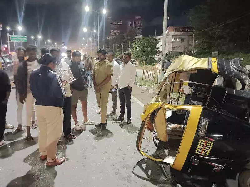 Car rams into auto, 7 injured in Bengaluru