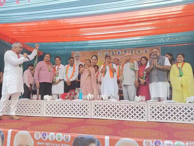 AAP slams Rekha Gupta for ignorance about Punjab, Punjabis