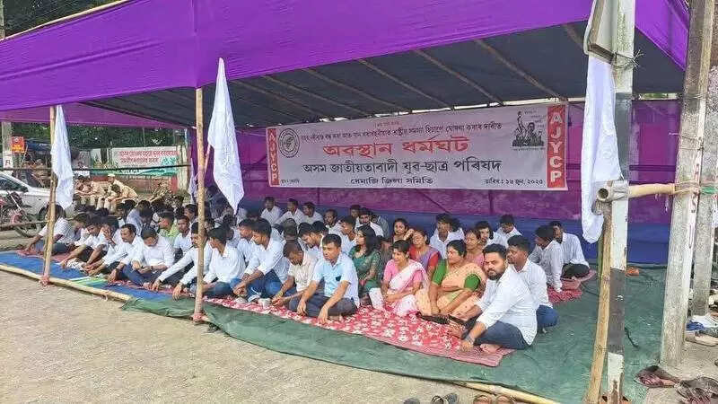 Students body seeks halt to mega dams and national disaster status for Assam floods