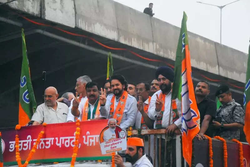 BJP big guns rally behind Jiwan Gupta with roadshow