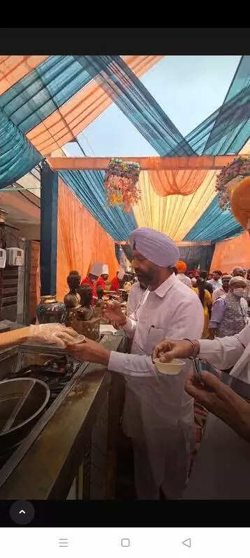 Bypoll campaign puts Ludhiana’s street food in spotlight