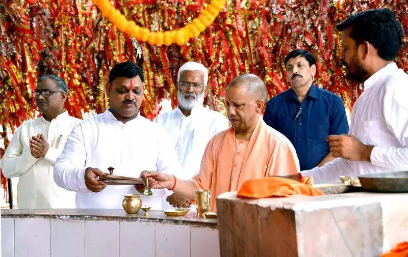 CM opens, lays foundation of projects worth over 1k-cr