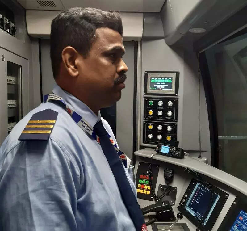25 loco pilots from ER and SER set to steer city Metro from July