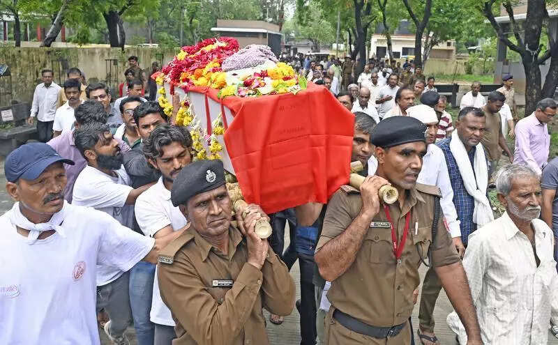 ‘Beloved’ airline’s flight cuts short ex-AI loader’s life