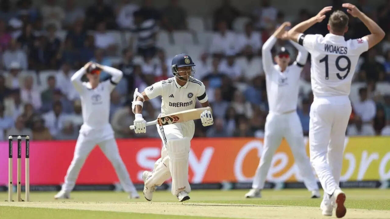 IND vs ENG: 'What were they even thinking?' England take baffling review
