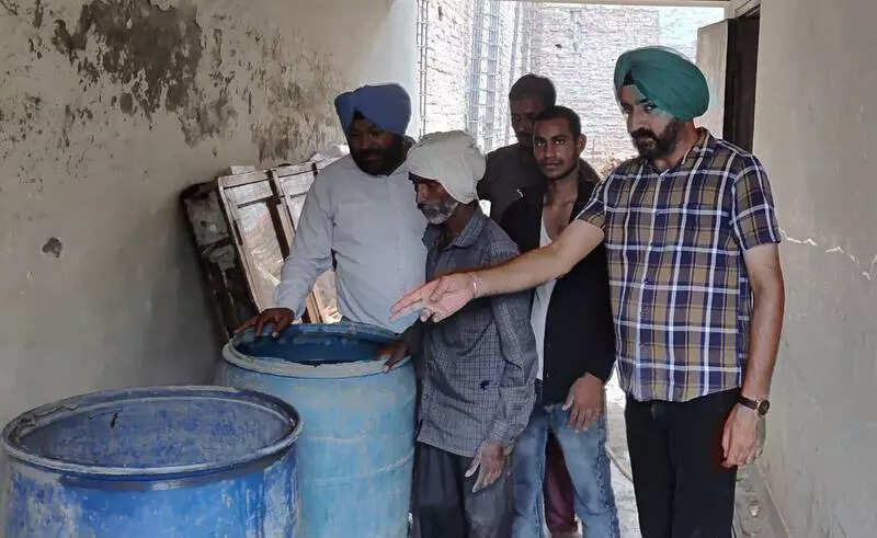 Health teams fan out for inspection of 22,000 homes