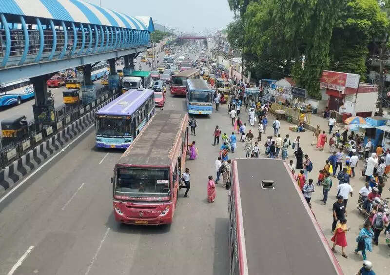 0 facilities & 5L footfall: Tambaram bus stand misses the bus