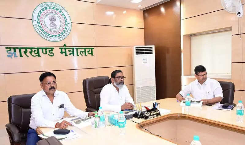 Speed up renovation of women’s colleges: Hemant