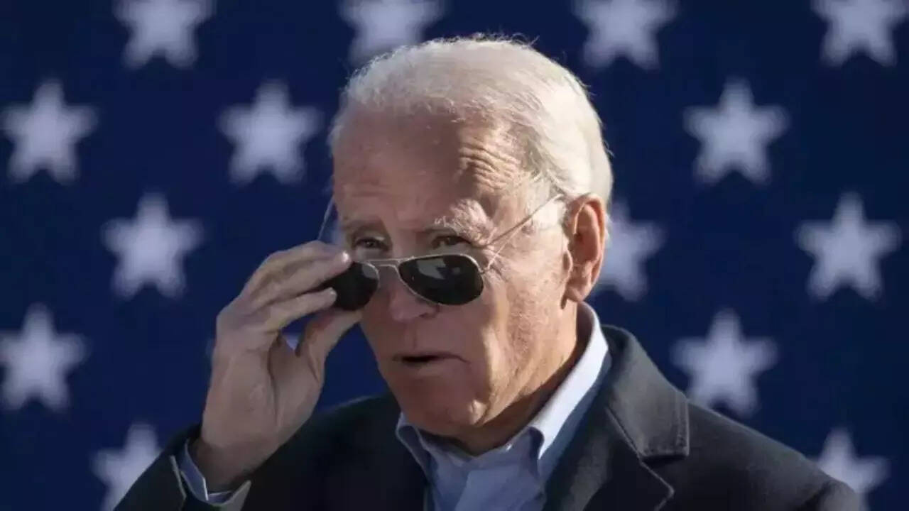 Biden rides Amtrak to DC office; asks for ice cream; spotted 'talking in the quiet car'