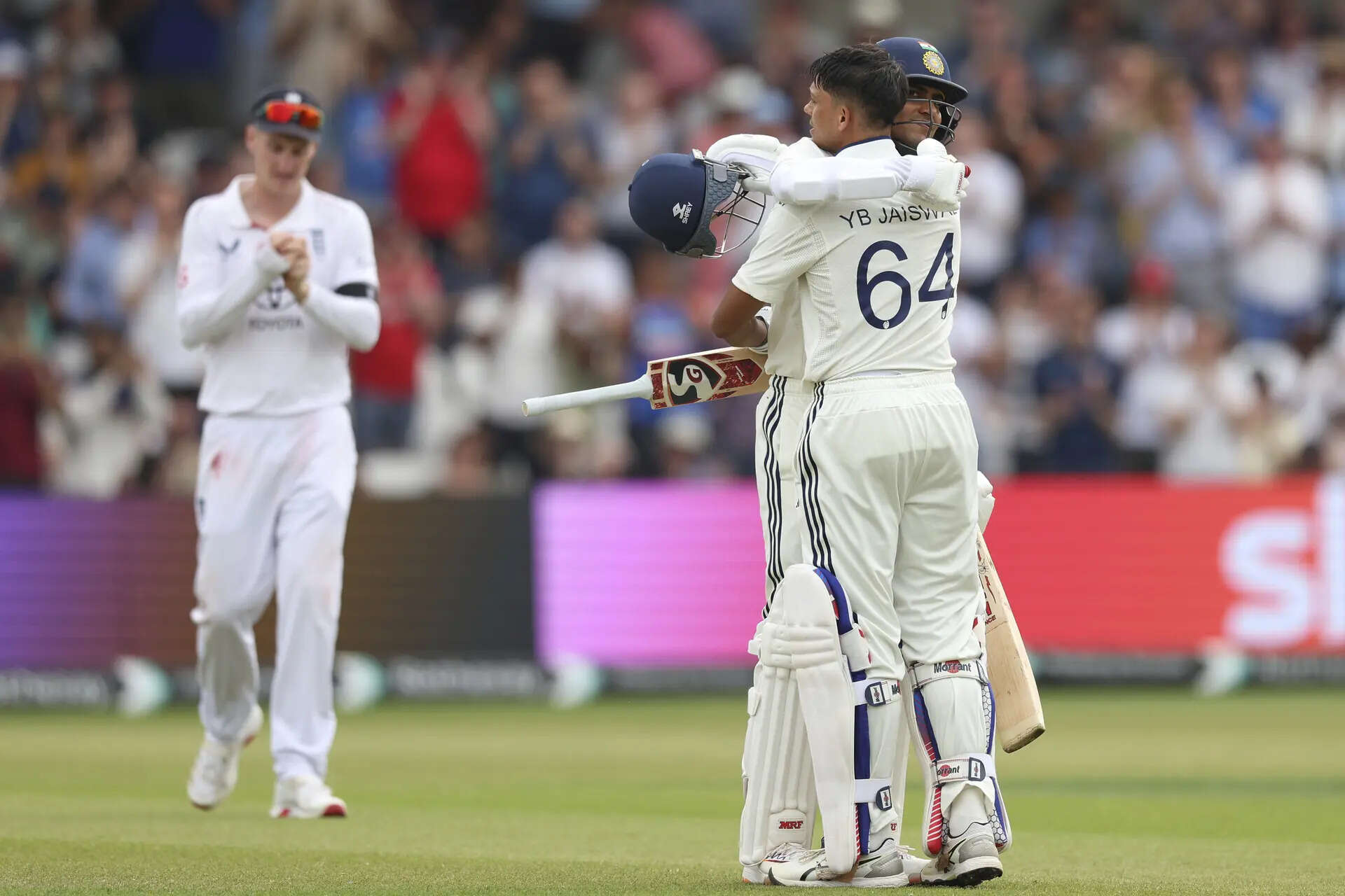 Ind achieve dominance in Eng with 300-plus runs on Day 1; Gill, Jaiswal slam tons
