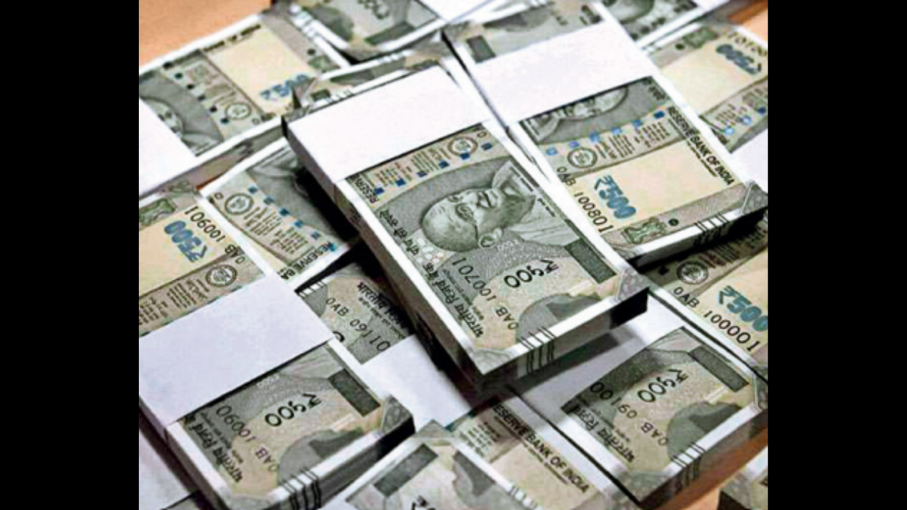 Telangana municipal officials booked for Rs 7.2 lakh fraud: Fake bills raised under 'Pattana Pragathi' scheme; ACB names Huzurnagar commissioner, 2 engineers