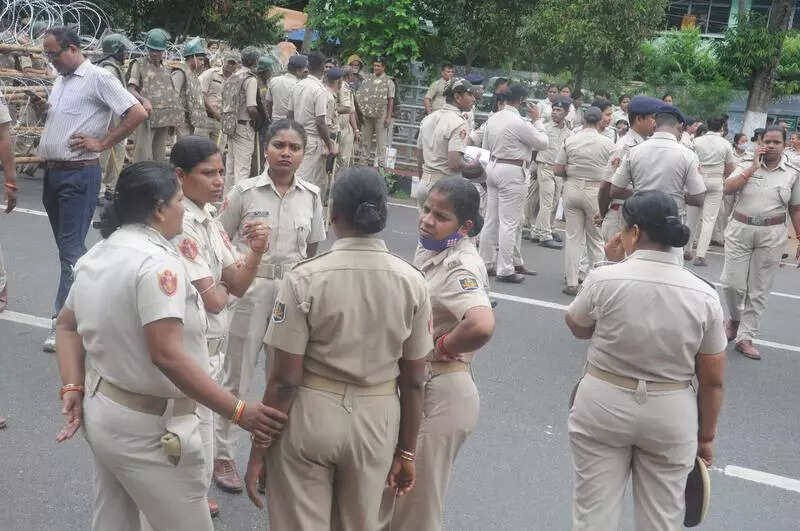 ‘Pink zones’ to come up in urban areas for women’s safety