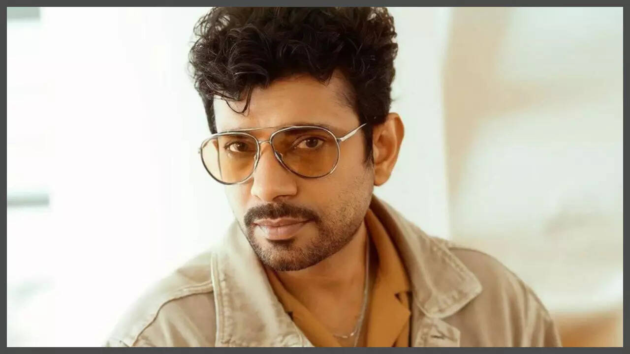 Vineet stranded at Dubai airport as UAE closes airspace