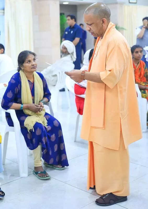 CM engageswith people atJanata Darshan