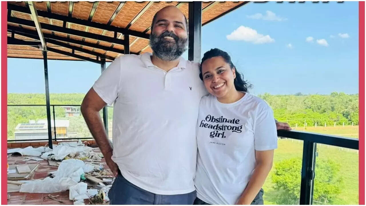 Swara supports Kamra, takes a jibe at viral threat call