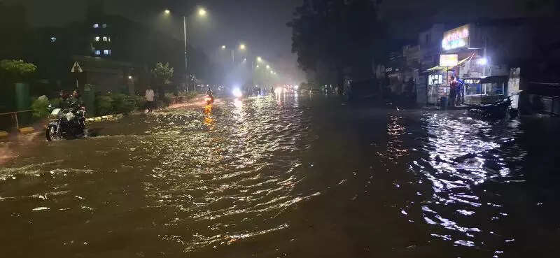 Heavy rain batters eastern A’bad, Maninagar records 118.5mm in 4hrs