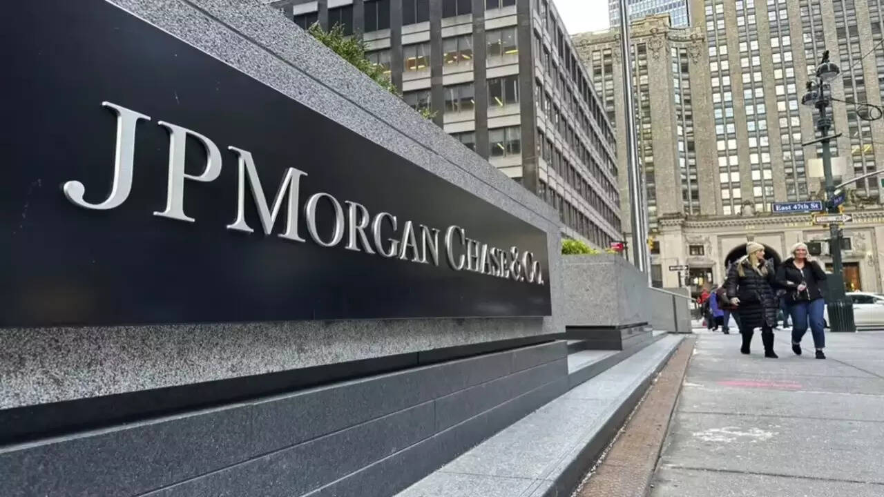 Betting big on India! JPMorgan leases space in Mumbai for Rs 1,000 cr