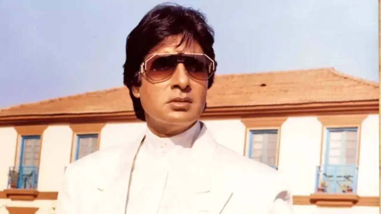 Big B redubbed the entire Agneepath in one night, here's why