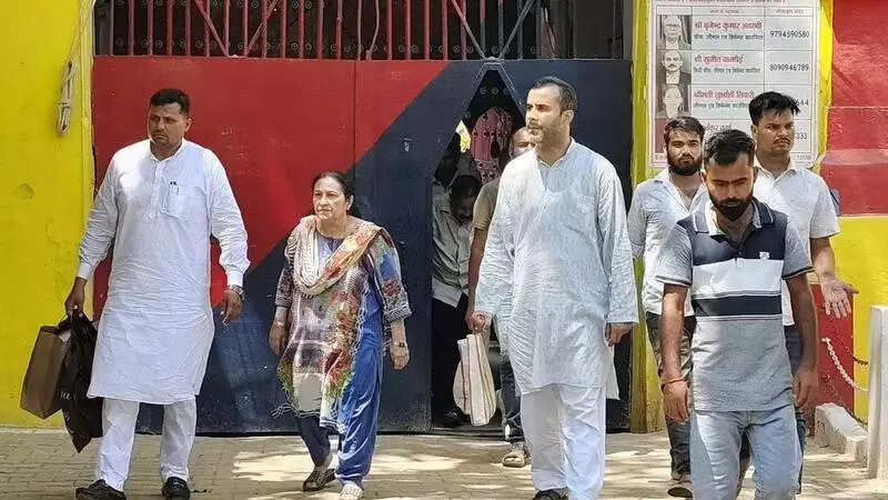 Azam’s family concerned over his health; brings him mangoes