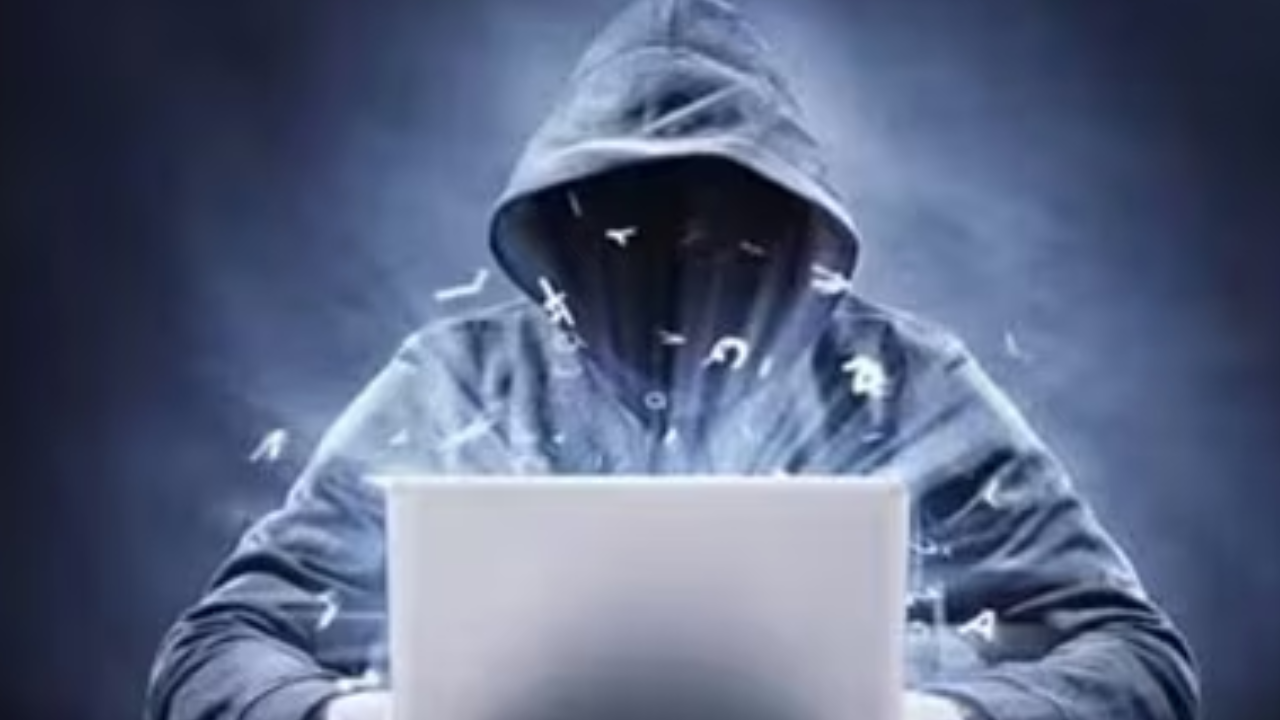 75-year-old man duped of Rs 7.86 crore; cybercriminals posed as Mumbai Police, ED using fake documents