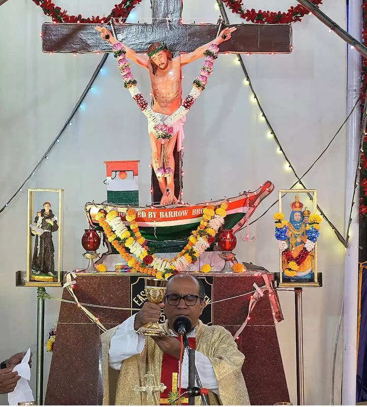 Bandra residents anxious as 200 year old 'Miracle Cross' could be razed under SRA scheme