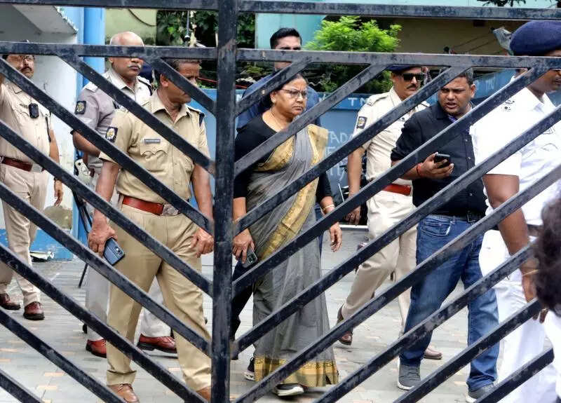 NCW team visits south Kolkata law college