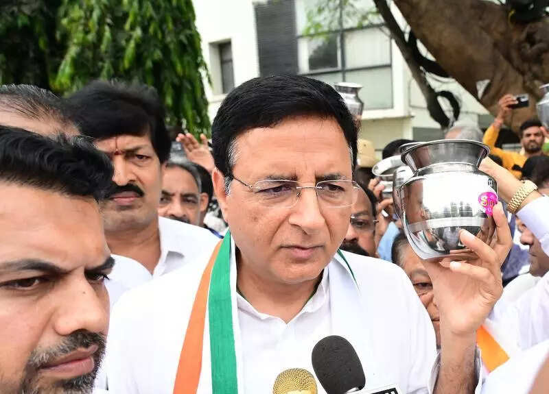 Amid dissent, Surjewala kicks off stock-taking; says it’s routine organisational exercise
